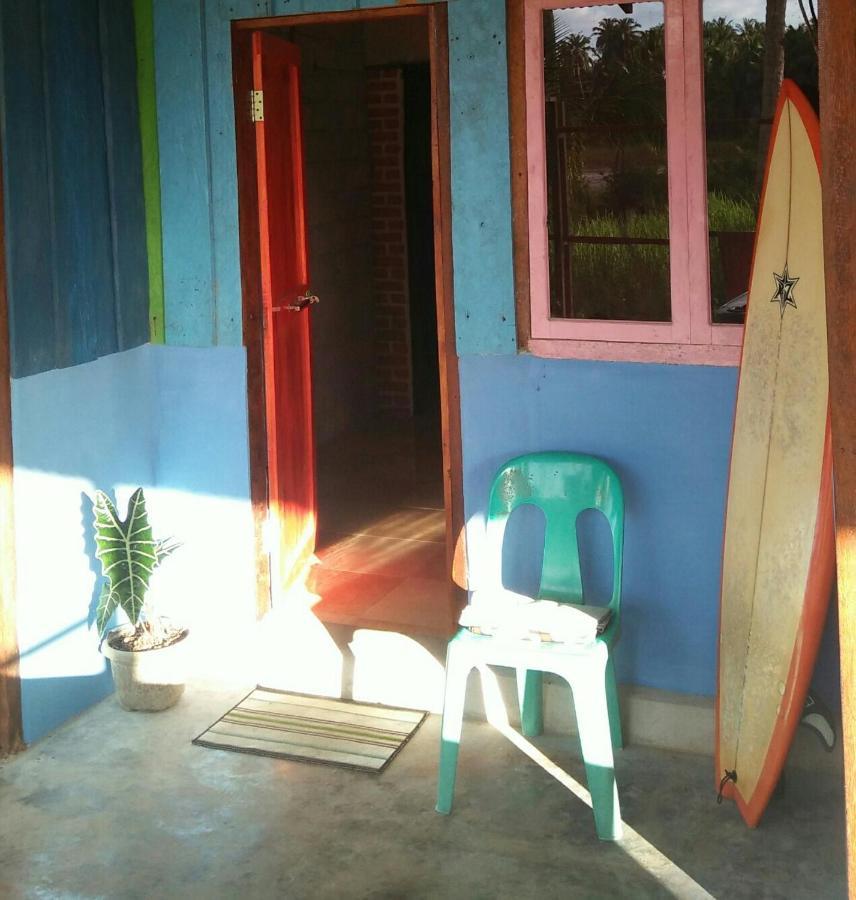 Salty Dog Hostel Telukdalem Luaran gambar