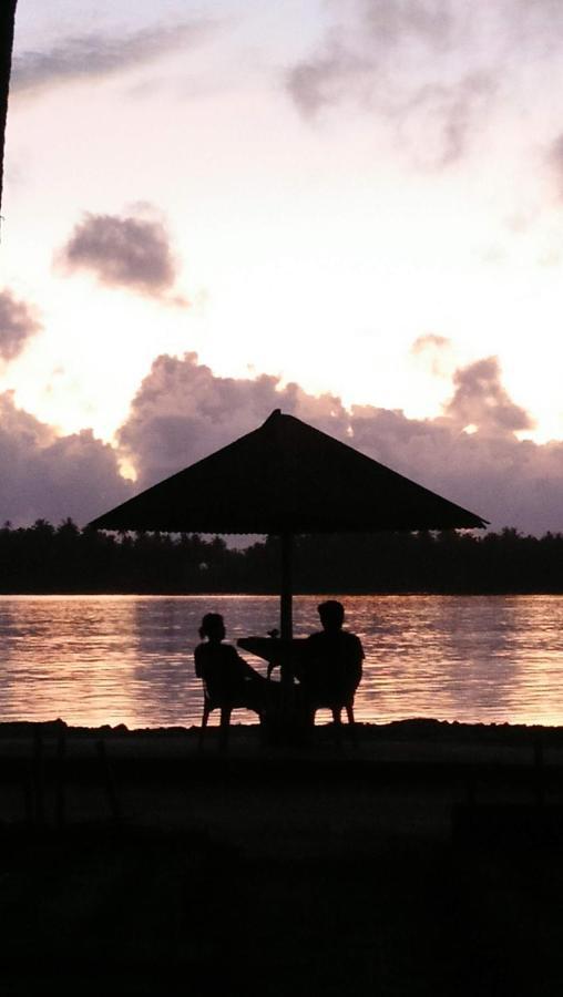 Salty Dog Hostel Telukdalem Luaran gambar