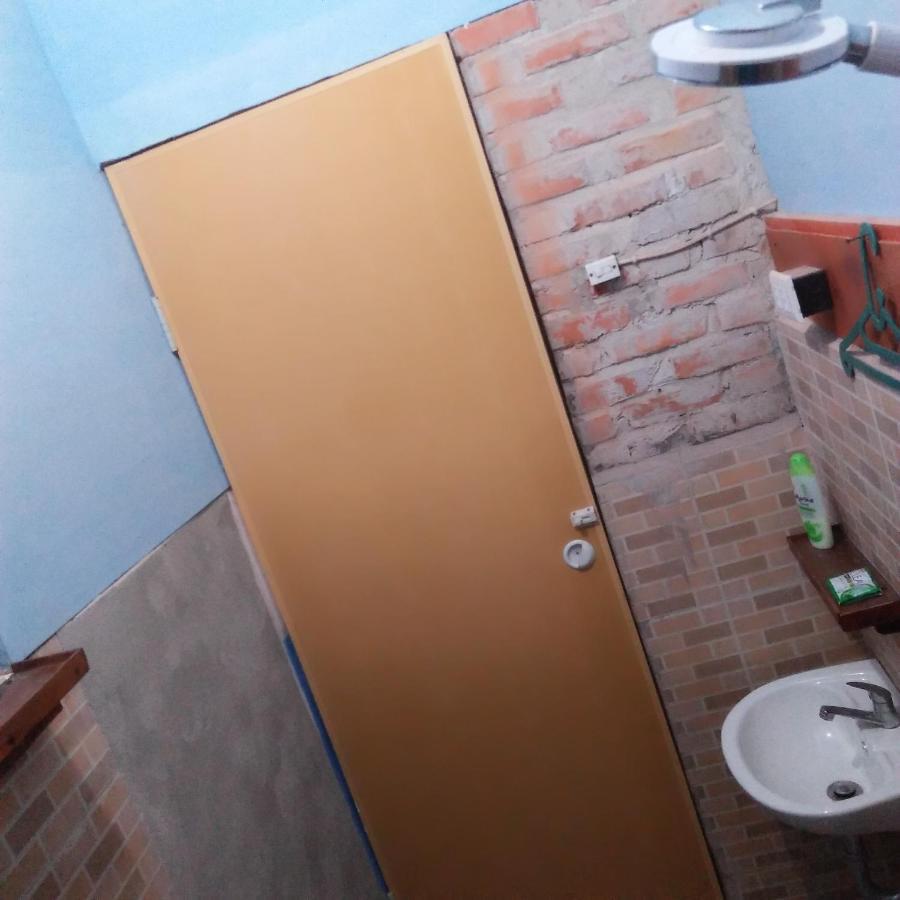 Salty Dog Hostel Telukdalem Luaran gambar