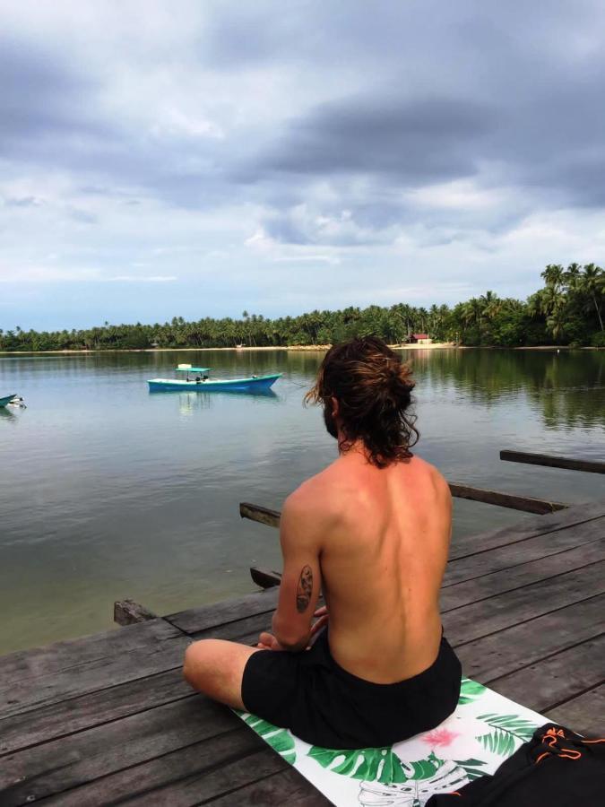 Salty Dog Hostel Telukdalem Luaran gambar