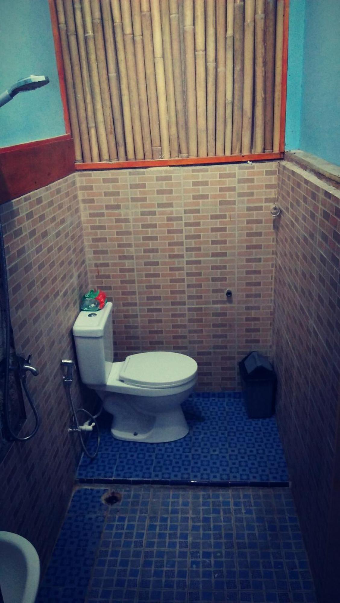 Salty Dog Hostel Telukdalem Bilik gambar